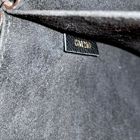 Louis Vuitton Damier Ebene Beaumarchais - Picture 6 of 16